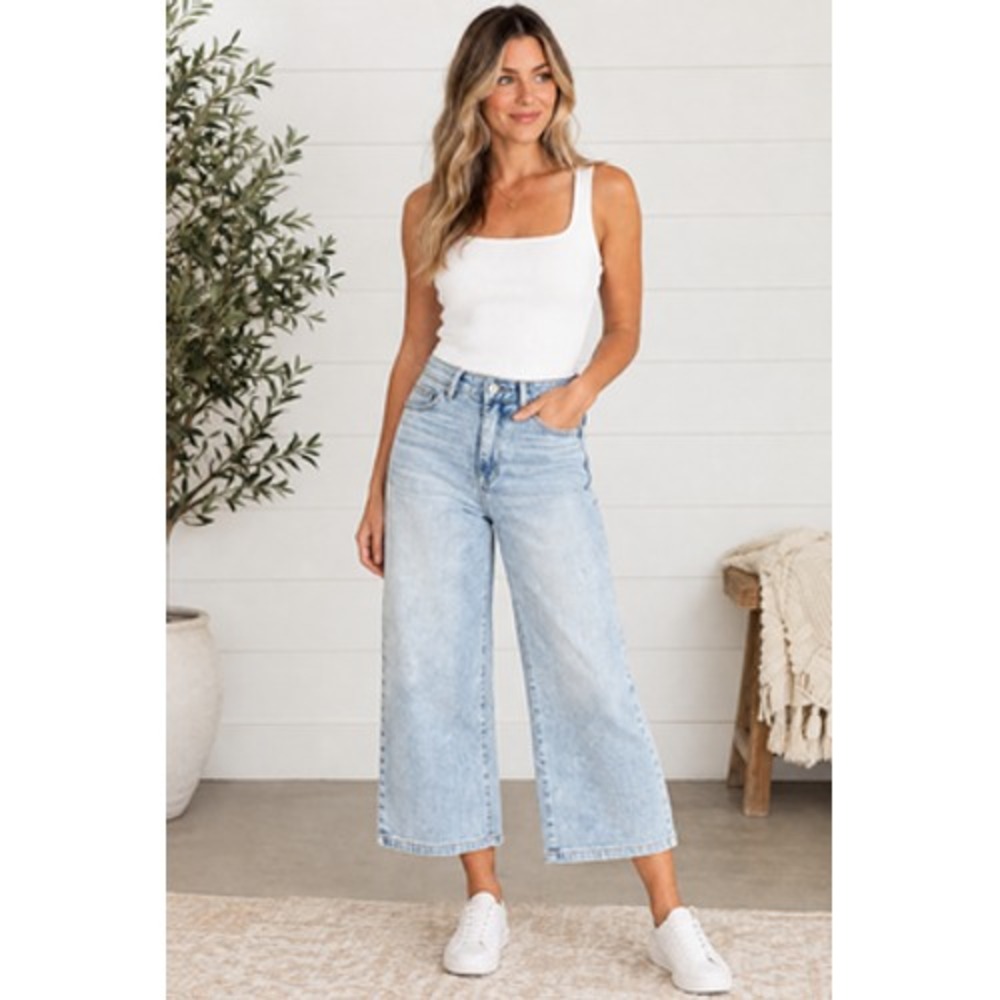 Judy Blue 881106 Jeans Womens 7/28 Mid Rise Wide Leg Crop Light Wash Stretch
